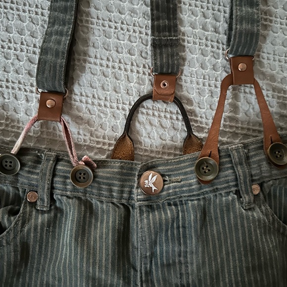 🌑 S O L D 🌑 
One teaspoon railroad suspender shorts - Picture 3 of 5